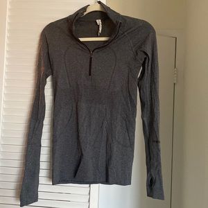 Lululemon quarter zip long sleeve shirt